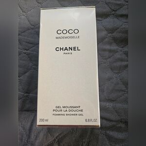 Chanel coco mademoiselle foaming shower gel